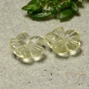 Shop natural 2.39ct 薄いクリームイエロー 石英 gems, フラワーカット, from ブラジル at GemSelect. In stock, global shipping!