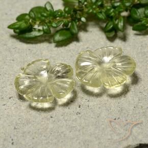 Shop natural 3.68ct ミディアムイエロー 石英 gems, フラワーカット, from ブラジル at GemSelect. In stock, global shipping!