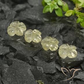 Shop natural 2.59ct 薄いイエロー 石英 gems, フラワーカット, from ブラジル at GemSelect. In stock, global shipping!