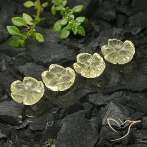 Shop natural 7.85ct 薄いクリームイエロー 石英 gems, フラワーカット, from ブラジル at GemSelect. In stock, global shipping!
