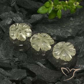 Shop natural 2.23ct ミディアムイエロー 石英 gems, フラワーカット, from ブラジル at GemSelect. In stock, global shipping!