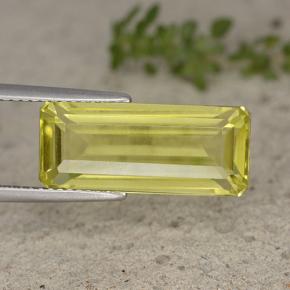 8.95カラットの天然レモンクォーツ（18.9×8.1 mm・エメラルドカット）