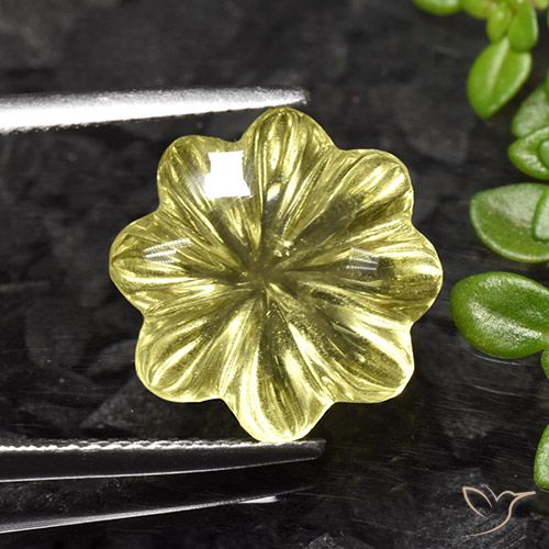 8.23ct 天然 薄いパイナップルイエロー 石英, フラワーカット, 透明