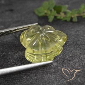 7.99カラットの天然薄いパイナップルイエロー石英、フラワーカット、透明
