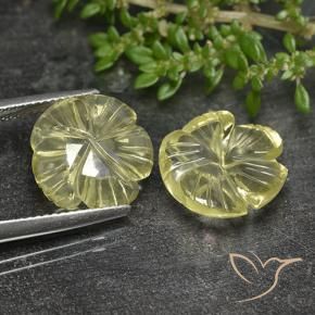 Shop natural 11.79ct 薄いクリームイエロー 石英 gems, フラワーカット, from ブラジル at GemSelect. In stock, global shipping!