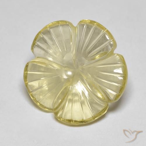 5.90カラットの天然Medium Light-Yellow石英、フラワーカット、透明