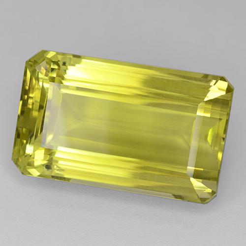 85.92カラットの天然コーンイエロークォーツ（31.6×19.2 mm・エメラルドカット）