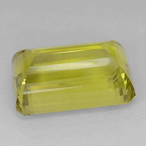 85.92カラットの天然コーンイエロークォーツ（31.6×19.2 mm・エメラルドカット）