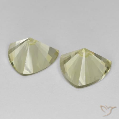 Shop natural 7.74ct ライトイエロー 石英 gems, トリリオン, from ブラジル at GemSelect. In stock, global shipping!