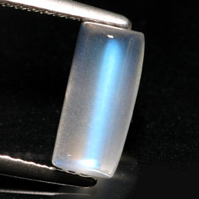 1.88カラットの天然ホワイトレインボームーンストーン、透明、透明/半透明