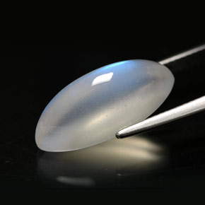 8.94カラットの天然ブルーホワイトレインボームーンストーン、透明、透明/半透明