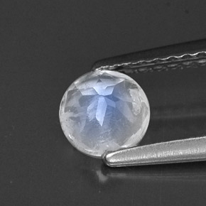 0.49カラットの天然ブルーホワイトレインボームーンストーン、透明、透明/半透明