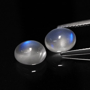 自然派の商品を探す ct ブルーホワイト レインボームーンストーン 宝石, オーバルカット, インド からGemSelectで. 在庫あり、世界各国へ発送!