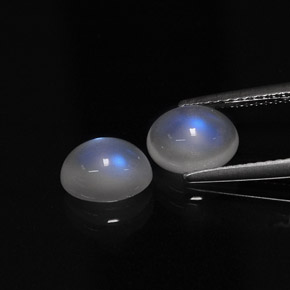 自然派の商品を探す ct ブルーホワイト レインボームーンストーン 宝石, オーバルカット, インド からGemSelectで. 在庫あり、世界各国へ発送!