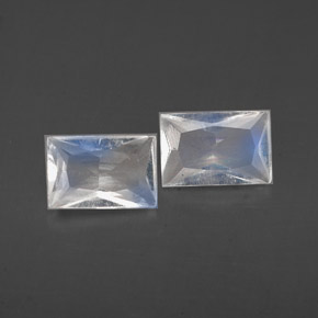 自然派の商品を探す ct ブルーホワイト レインボームーンストーン 宝石, バゲット, インド からGemSelectで. 在庫あり、世界各国へ発送!