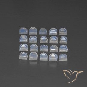 Shop natural 2.87ct 青みがかったホワイト レインボームーンストーン gems, 四角形, from インド at GemSelect. In stock, global shipping!