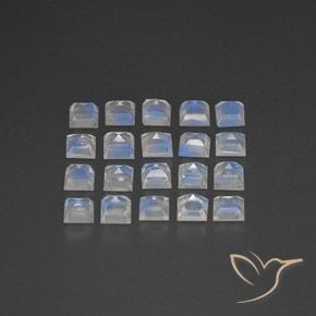 Shop natural 3.33ct 青みがかったホワイト レインボームーンストーン gems, 四角形, from インド at GemSelect. In stock, global shipping!
