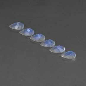 自然派の商品を探す ct ブルーホワイト レインボームーンストーン 宝石, 透明, インド からGemSelectで. 在庫あり、世界各国へ発送!