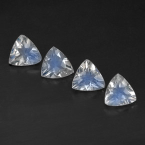 自然派の商品を探す ct ブルーホワイト レインボームーンストーン 宝石, 透明, インド からGemSelectで. 在庫あり、世界各国へ発送!