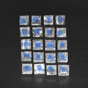 カラットの天然ブルー＆ホワイトレインボームーンストーン（3.2×3.1 mm・透明）