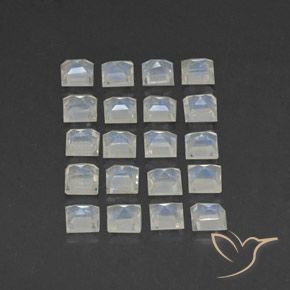 Shop natural 3.12ct 青みがかったホワイト レインボームーンストーン gems, 四角形, from インド at GemSelect. In stock, global shipping!