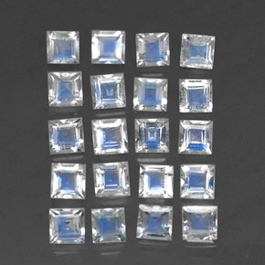 カラットの天然ブルー＆ホワイトレインボームーンストーン（3.2×3.2 mm・四角）