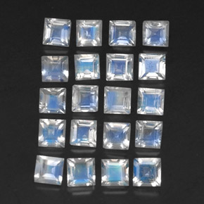 カラットの天然ブルー＆ホワイトレインボームーンストーン（3×3 mm・四角）
