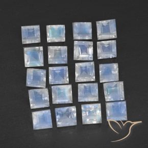 Shop natural 2.84ct 青みがかったホワイト レインボームーンストーン gems, 四角形, from インド at GemSelect. In stock, global shipping!