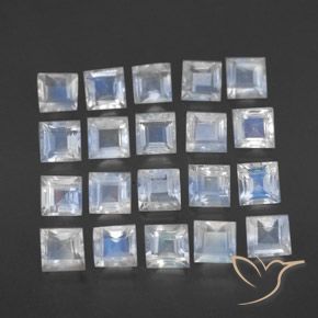 Shop natural 3.33ct 青みがかったホワイト レインボームーンストーン gems, 四角形, from スリランカ at GemSelect. In stock, global shipping!