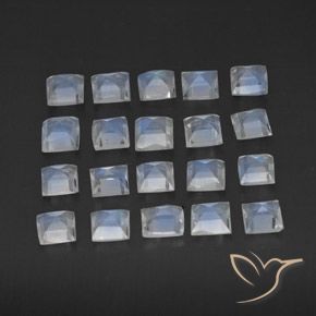Shop natural 2.32ct 青みがかったホワイト レインボームーンストーン gems, 四角形, from スリランカ at GemSelect. In stock, global shipping!