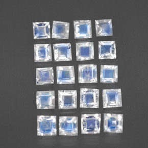 カラットの天然ブルー＆ホワイトレインボームーンストーン（3×3 mm・四角）