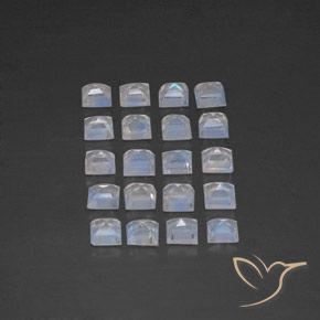 Shop natural 3.24ct 青みがかったホワイト レインボームーンストーン gems, 四角形, from インド at GemSelect. In stock, global shipping!