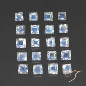 Shop natural 2.95ct 青みがかったホワイト レインボームーンストーン gems, 四角形, from インド at GemSelect. In stock, global shipping!