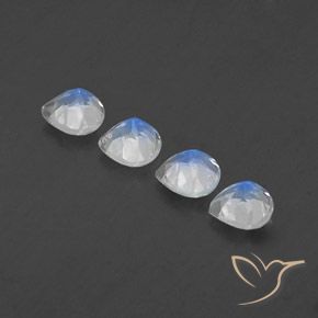 Shop natural 1.51ct 青みがかったホワイト レインボームーンストーン gems, 洋梨の形, from インド at GemSelect. In stock, global shipping!