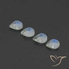 Shop natural 1.33ct 青みがかったホワイト レインボームーンストーン gems, 洋梨の形, from インド at GemSelect. In stock, global shipping!