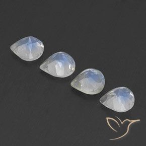 Shop natural 1.54ct 青みがかったホワイト レインボームーンストーン gems, 洋梨の形, from インド at GemSelect. In stock, global shipping!