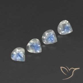 Shop natural 1.56ct 青みがかったホワイト レインボームーンストーン gems, 洋梨の形, from スリランカ at GemSelect. In stock, global shipping!