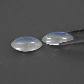 カラットの天然ブルー＆ホワイトレインボームーンストーン（10×5.1 mm・マーキス）