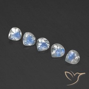 Shop natural 1.82ct 青みがかったホワイト レインボームーンストーン gems, 洋梨の形, from インド at GemSelect. In stock, global shipping!