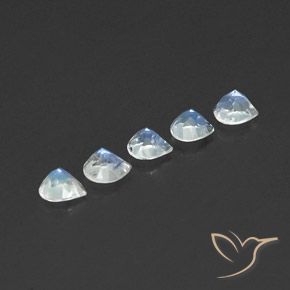 Shop natural 1.82ct 青みがかったホワイト レインボームーンストーン gems, 洋梨の形, from インド at GemSelect. In stock, global shipping!