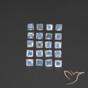 Shop natural 2.61ct 青みがかったホワイト レインボームーンストーン gems, 四角形, from インド at GemSelect. In stock, global shipping!