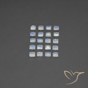 Shop natural 2.39ct 青みがかったホワイト レインボームーンストーン gems, 四角形, from インド at GemSelect. In stock, global shipping!