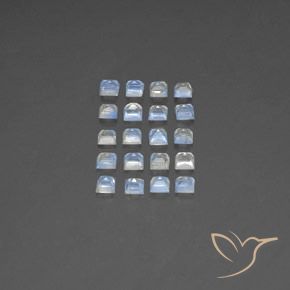 Shop natural 3.16ct 青みがかったホワイト レインボームーンストーン gems, 四角形, from インド at GemSelect. In stock, global shipping!