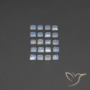 Shop natural 2.96ct 青みがかったホワイト レインボームーンストーン gems, 四角形, from インド at GemSelect. In stock, global shipping!