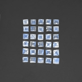 自然派の商品を探す 3.55ct 青みがかったホワイト レインボームーンストーン 宝石, 四角形, インド からGemSelectで. 在庫あり、世界各国へ発送!