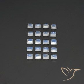 Shop natural 2.15ct 青みがかったホワイト レインボームーンストーン gems, 四角形, from インド at GemSelect. In stock, global shipping!