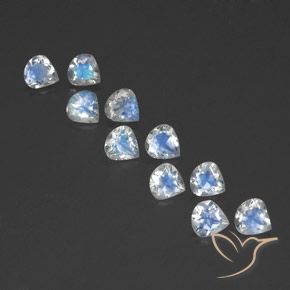 Shop natural 3.30ct 青みがかったホワイト レインボームーンストーン gems, 洋梨の形, from インド at GemSelect. In stock, global shipping!