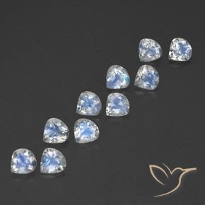 Shop natural 3.48ct 青みがかったホワイト レインボームーンストーン gems, 洋梨の形, from インド at GemSelect. In stock, global shipping!