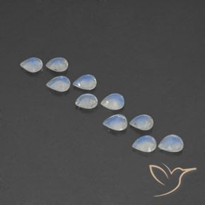 Shop natural 2.97ct 青みがかったホワイト レインボームーンストーン gems, 洋梨の形, from インド at GemSelect. In stock, global shipping!