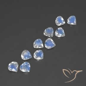 Shop natural 2.85ct 青みがかったホワイト レインボームーンストーン gems, 洋梨の形, from インド at GemSelect. In stock, global shipping!